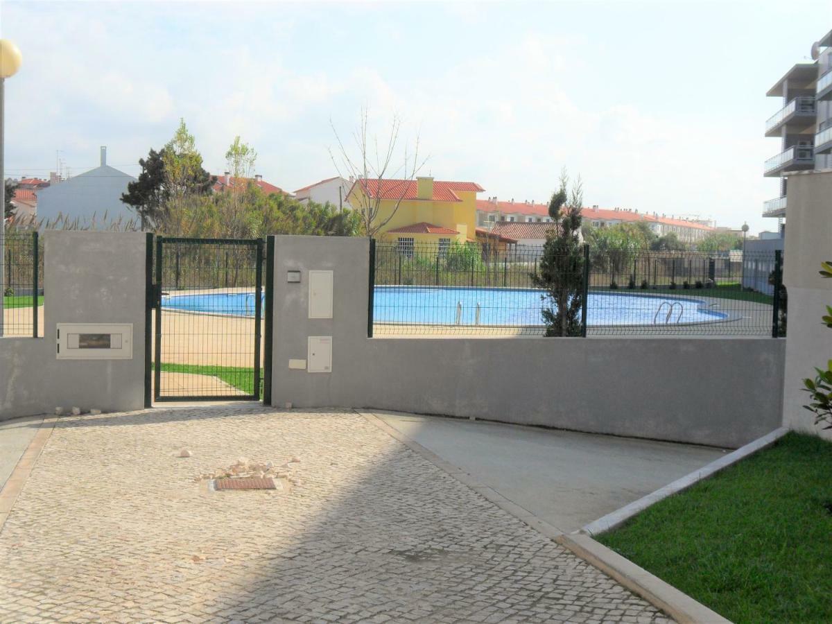 Alojamentos Campo & Mar - T1 Com Piscina São Martinho do Porto Exterior foto